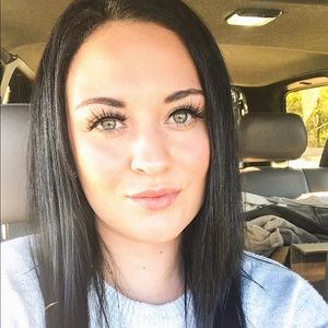 Meet your Posher, Cassie